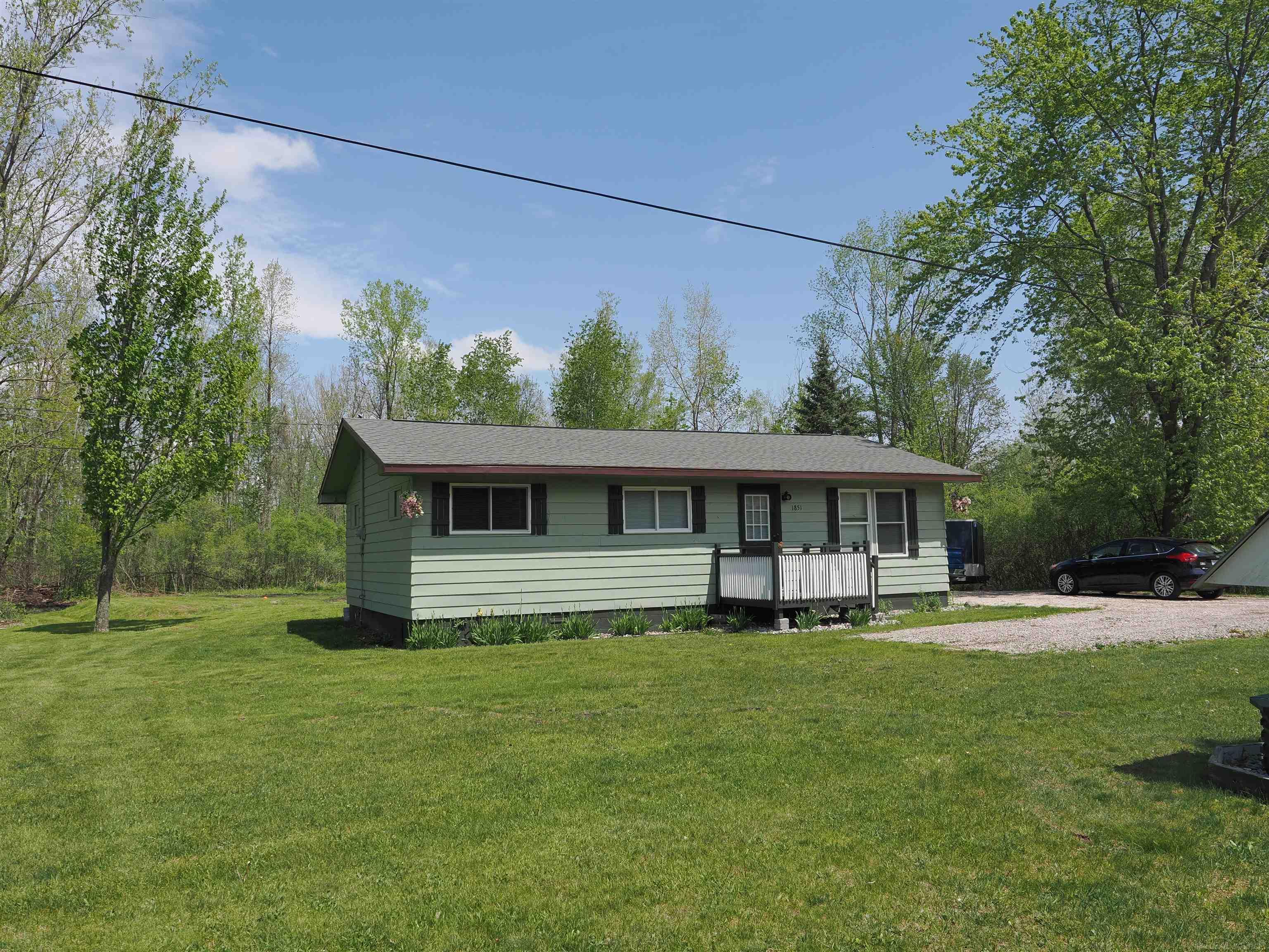1851 East Erickson Road Pinconning, MI 48650 - Photo 3 of 6