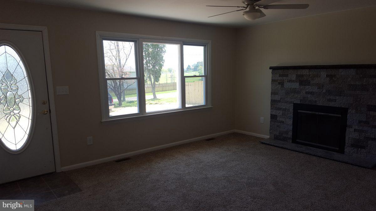 3542 Basler Road Hampstead, MD 21074 - Photo 4 of 5 Interior (General)