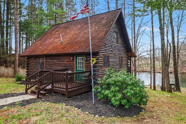 $319,900 | 8254 Spruce Drive, Reading, MI 49274