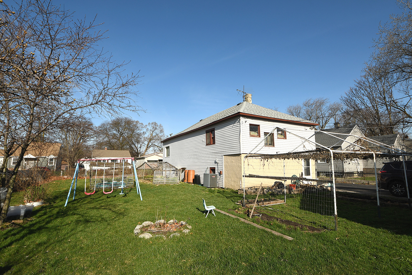 17073 Shea Avenue Hazel Crest, IL 60429 - Photo 20 of 27 a view of an house with backyard