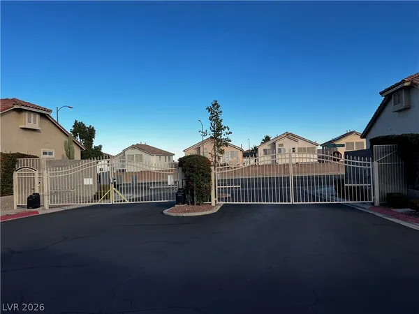 $1,844 | 9716 Templemore Avenue, Unit 102, Las Vegas, NV 89129