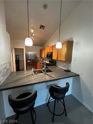 $1,844 | 9716 Templemore Avenue, Unit 102, Las Vegas, NV 89129