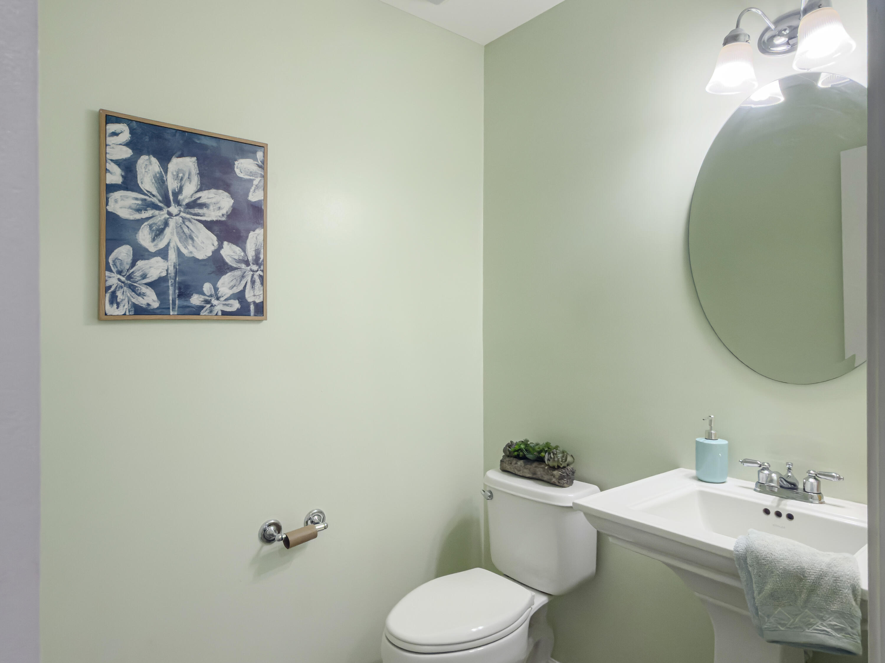 623 Grassy Hill Road Summerville, SC 29483 - Photo 13 of 47