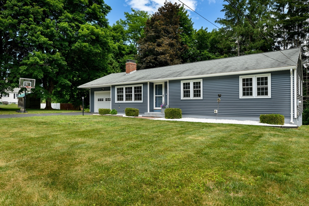 2 Crescent Terrace Ware, MA 01082 - Photo 3 of 29