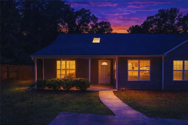 $1,875 | 5141 Farm Pl Drive Northeast, Woodstock, GA 30188