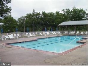 14 Sycamore Road, Unit B Manahawkin, NJ 08050 - Photo 4 of 16 Gallery Image 4
