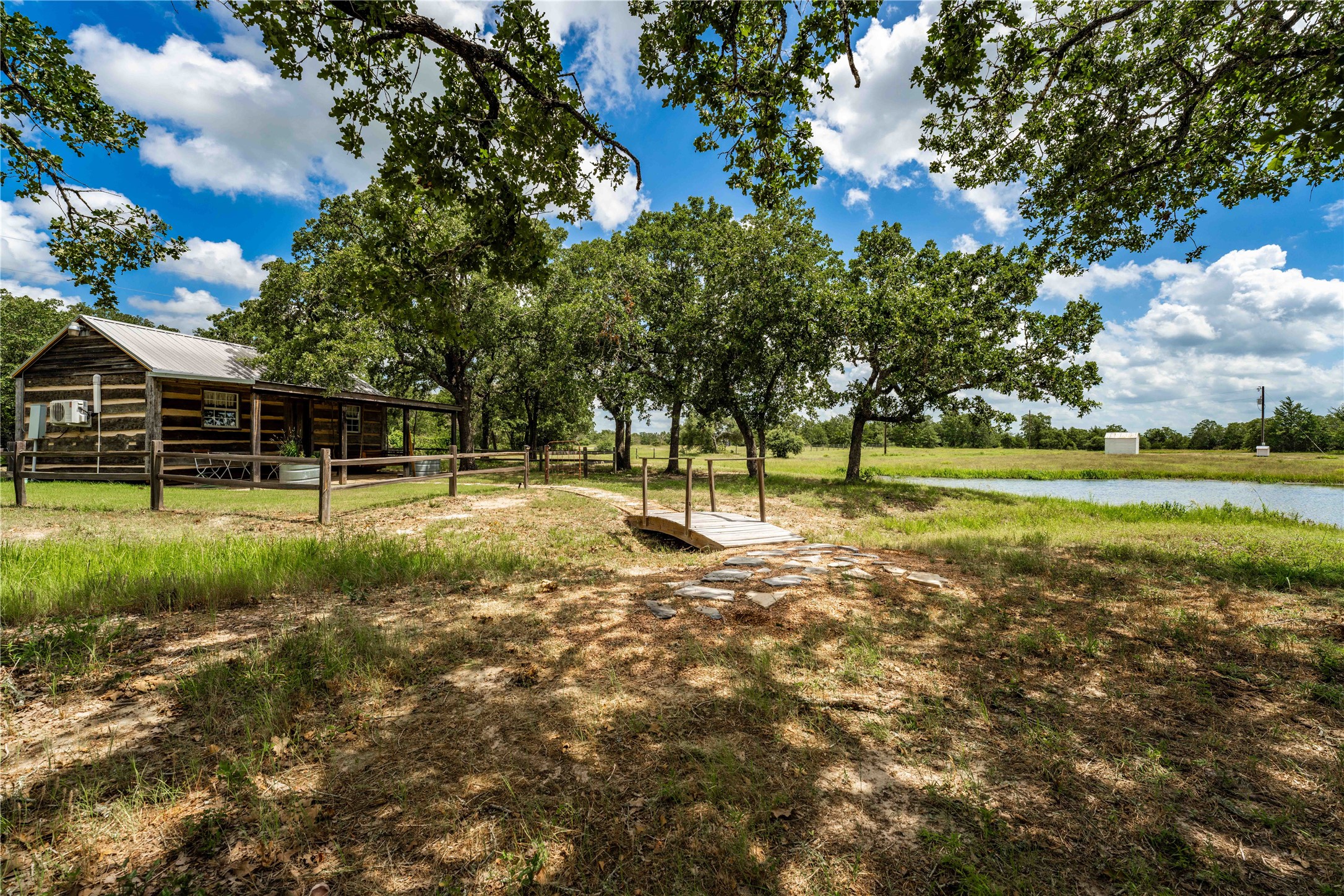 5939 Round Top Road Carmine, TX 78932 - Photo 22 of 28 Gallery Image 22