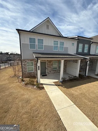 $2,200 | 333 South Point Boulevard, McDonough, GA 30253