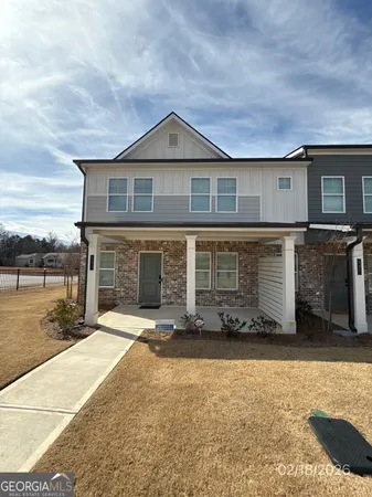 $2,200 | 333 South Point Boulevard, McDonough, GA 30253