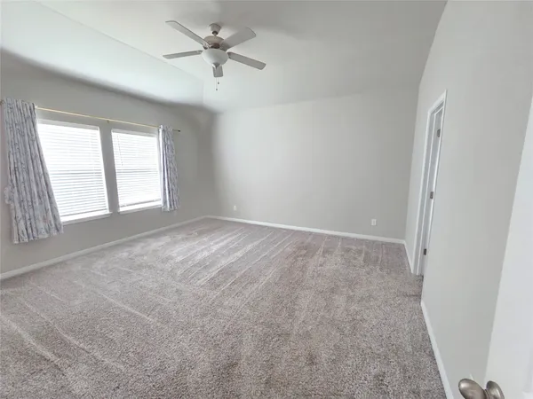 $2,695 | 1604 Homestead Farms Drive, Round Rock, TX 78665