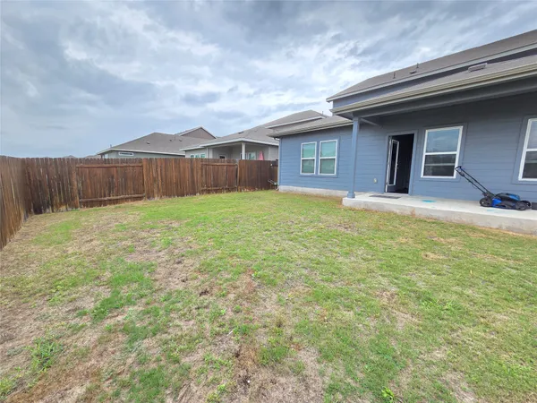 $2,695 | 1604 Homestead Farms Drive, Round Rock, TX 78665