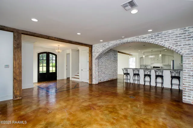 $575,000 | 9324 Forest Road, Abbeville, LA 70510