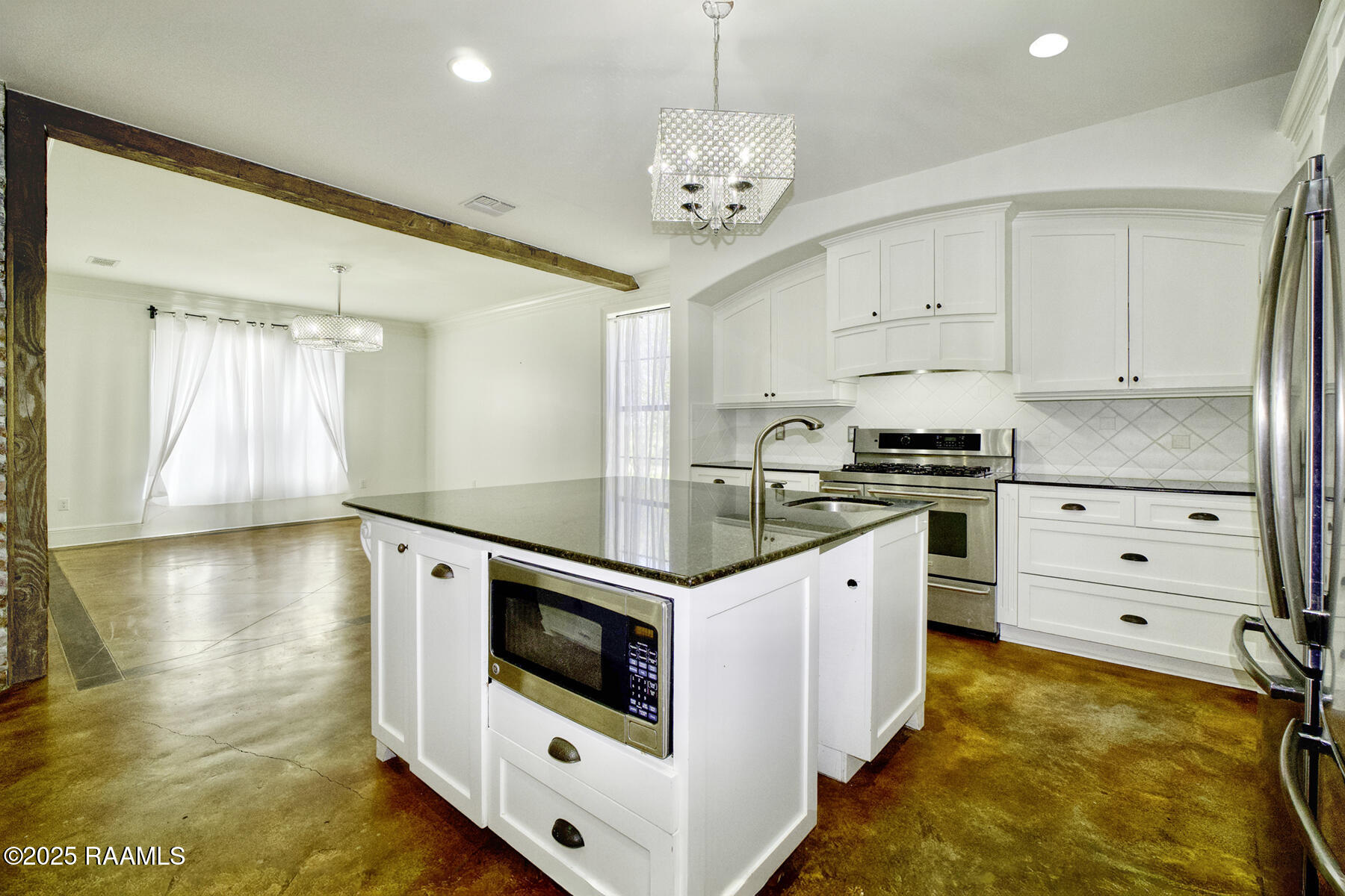 9324 Forest Road Abbeville, LA 70510 - Photo 15 of 46 Kitchen DR View