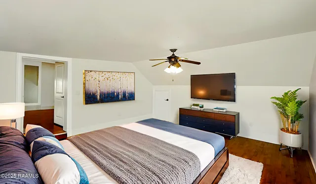 $575,000 | 9324 Forest Road, Abbeville, LA 70510