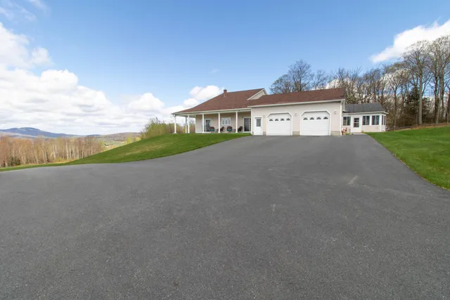 $875,000 | 1165 Vermont Rte 100, Newport Town, VT 05857