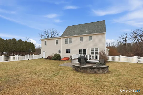 $539,900 | 555 Wall Street, Hebron, CT 06248