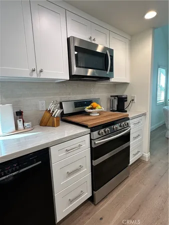 $9,000 | 608 Poinsettia Avenue, Unit B, Corona del Mar, CA 92625