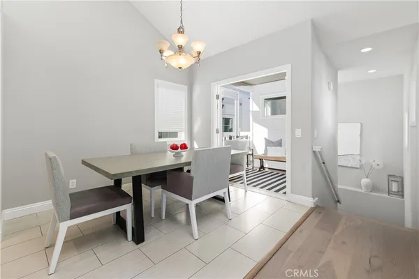 $9,000 | 608 Poinsettia Avenue, Unit B, Corona del Mar, CA 92625