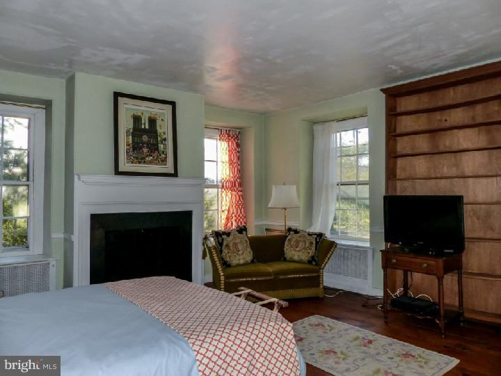 2409 Durham Road Buckingham, PA 18902 - Photo 11 of 15 Gallery Image 11