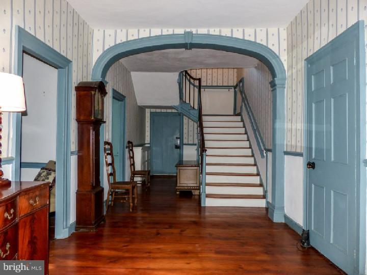 2409 Durham Road Buckingham, PA 18902 - Photo 4 of 15 Gallery Image 4