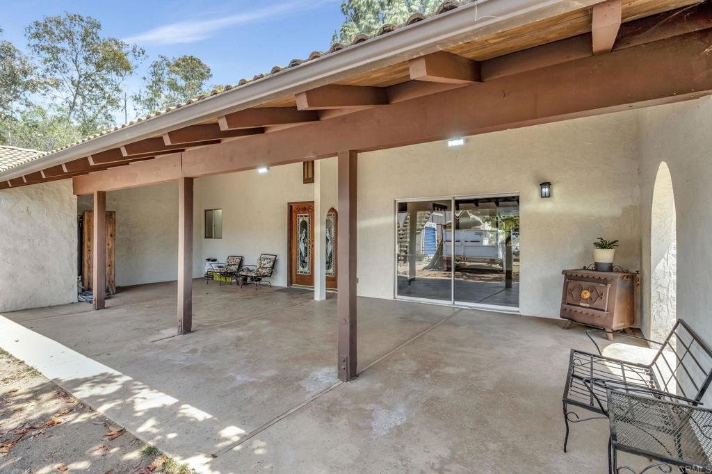 17620 Lyons Valley Road Jamul, CA 91935 - Photo 4 of 32 a view of a hall with living room