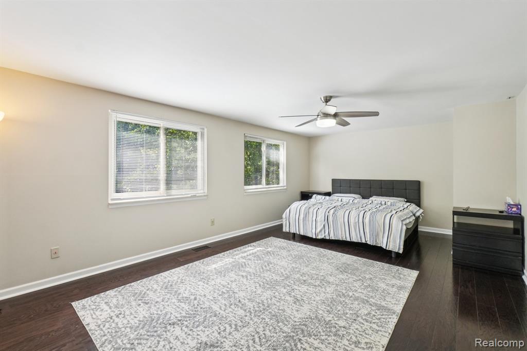 585 Timberline Drive Rochester Hills, MI 48309 - Photo 19 of 38