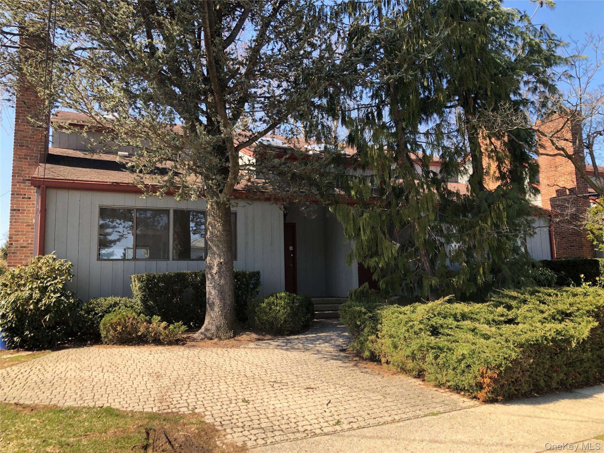 37 A South Norwood Road, Unit LEFT SIDE Port Washington, NY 11050 - Photo 1 of 20