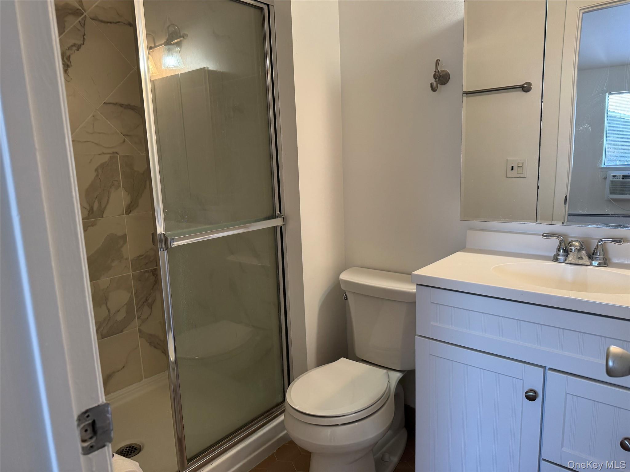 37 A South Norwood Road, Unit LEFT SIDE Port Washington, NY 11050 - Photo 15 of 20