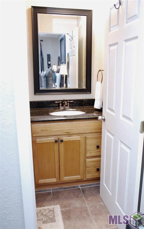 10302 West Winston Avenue, Unit 7 Baton Rouge, LA 70809 - Photo 13 of 20