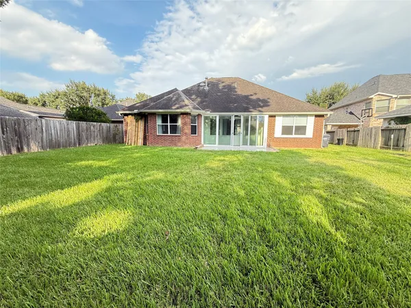 $3,200 | 13522 Schumann Trail, Sugar Land, TX 77498