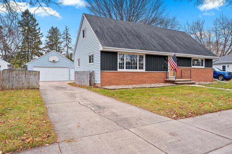 925 West Lindbergh Street Appleton, WI 54914 - Photo 1 of 1 Gallery Image 1