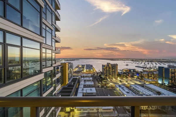$1,535,000 | 1199 Pacific Highway, Unit 2101, San Diego, CA 92101