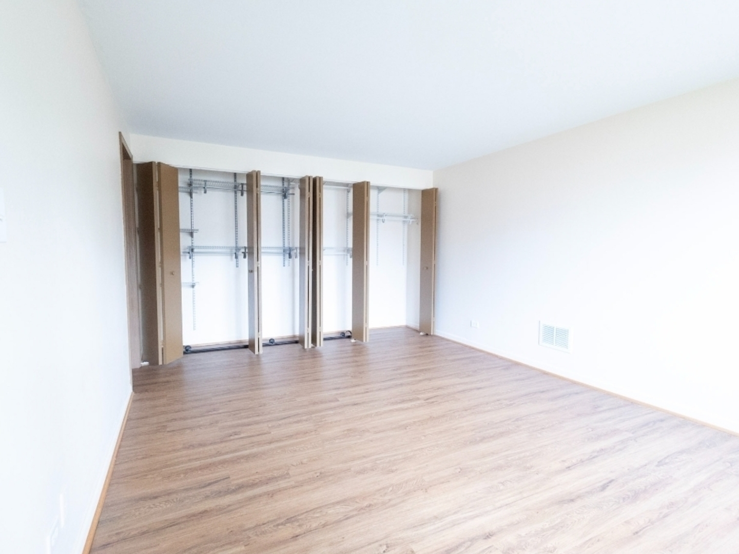 1135 Williamsburg Road Country Club Hills, IL 60478 - Photo 11 of 32