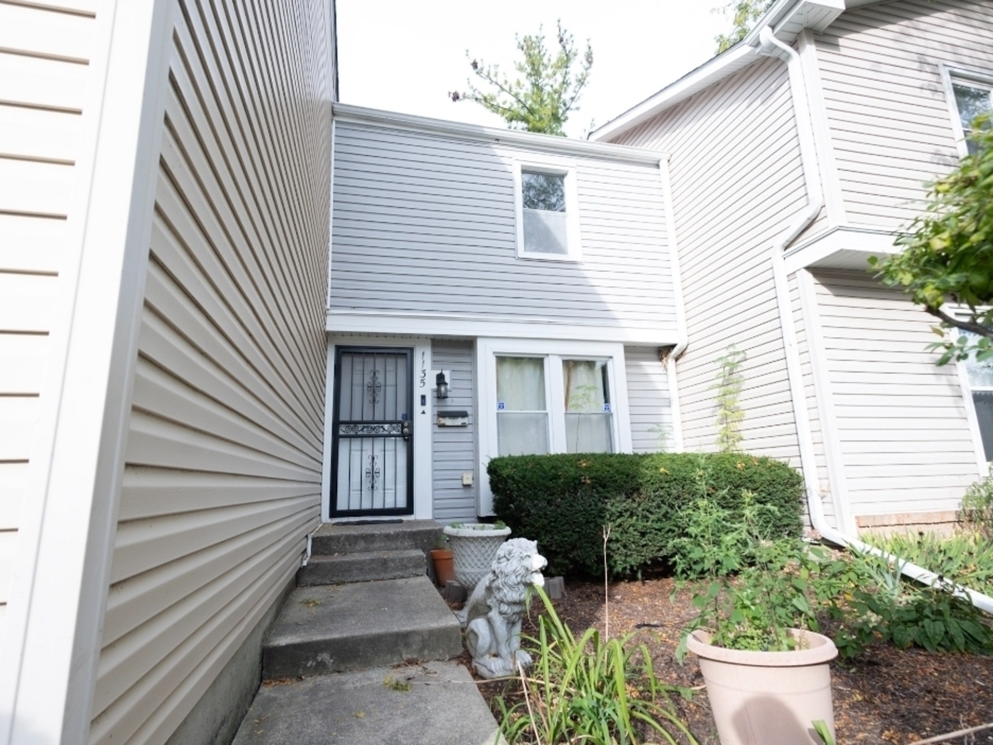 1135 Williamsburg Road Country Club Hills, IL 60478 - Photo 2 of 32