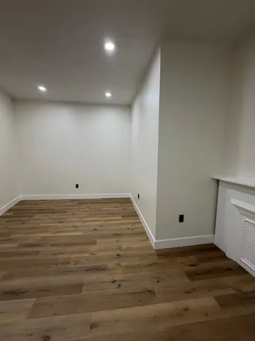 $1,950 | 42 Clerk Street, Unit 2, Jersey City, NJ 07305