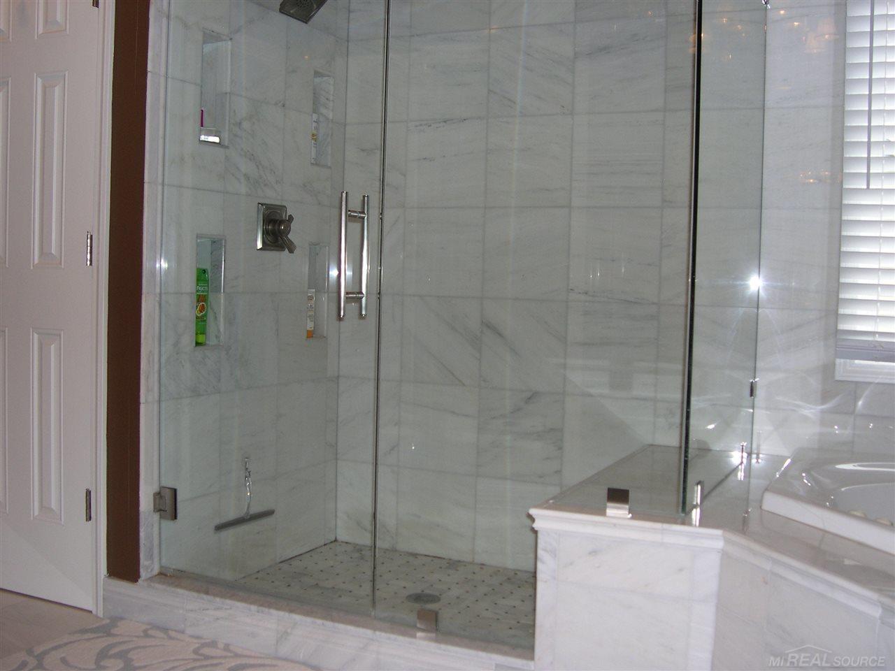 2062 Mapleridge Road Rochester Hills, MI 48309 - Photo 26 of 35
