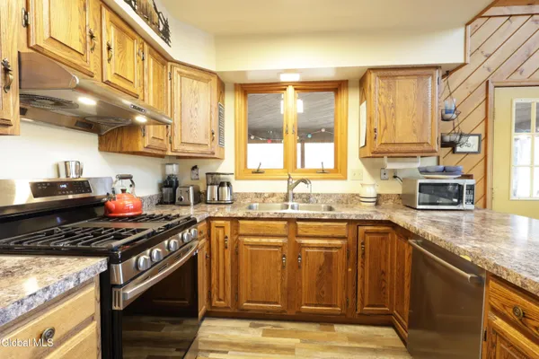 $729,000 | 105 Pine Lane, Horicon, NY 12808
