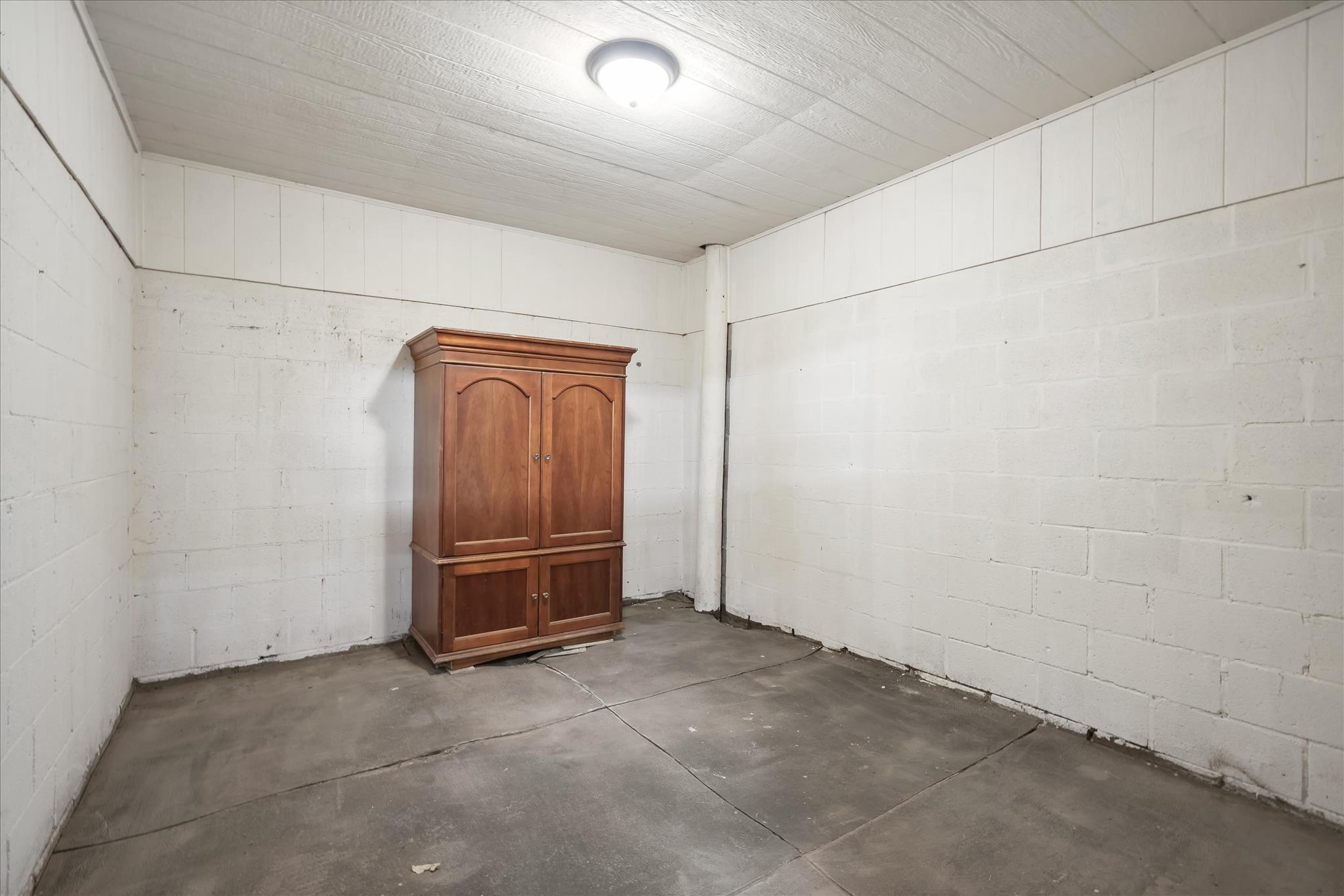 3325 Allday Road Huntingtown, MD 20639 - Photo 60 of 77 Feed Room