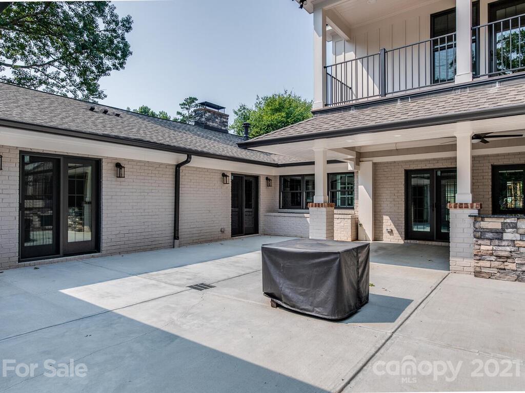 5923 Sharon View Road Charlotte, NC 28226 - Photo 36 of 44 a view of a house and outdoor space