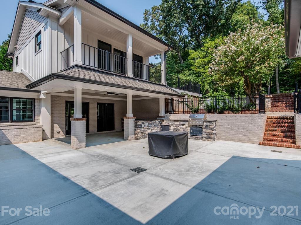 5923 Sharon View Road Charlotte, NC 28226 - Photo 37 of 44 a view of house with outdoor seating
