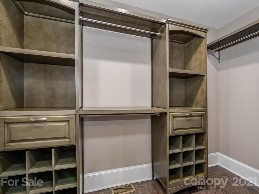 5923 Sharon View Road Charlotte, NC 28226 - Photo 10 of 44 a view of an empty walk in closet