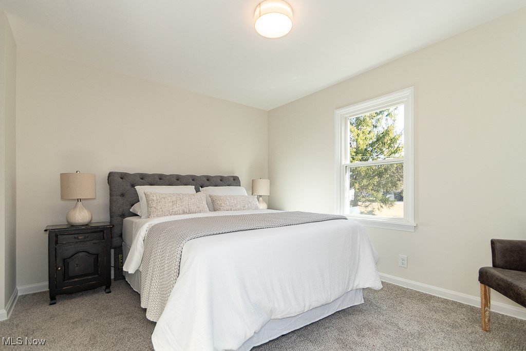 5128 Bridgewater Road Cleveland, OH 44124 - Photo 17 of 36 Bedroom 1
