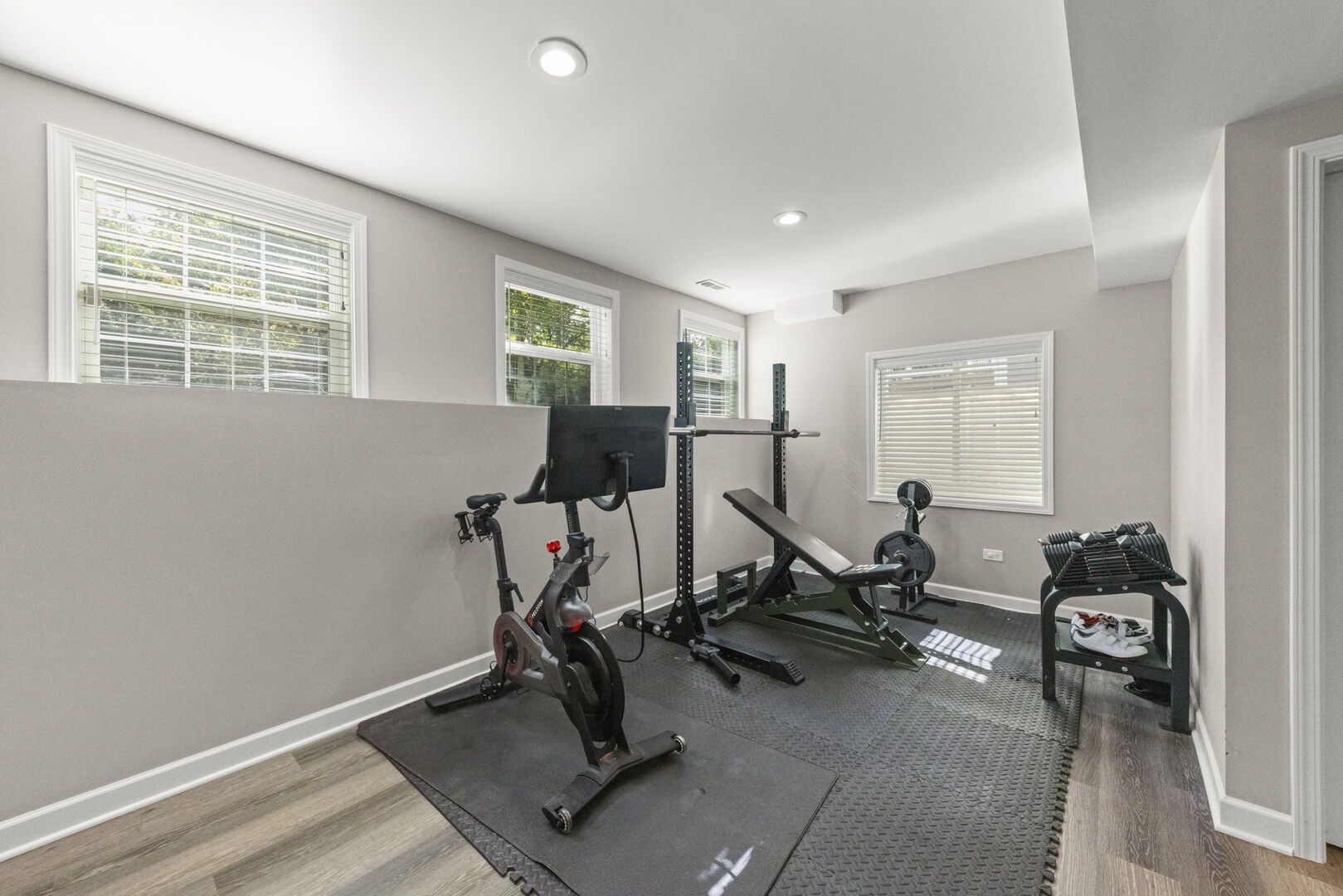 1240 West Thomas Road Wheaton, IL 60187 - Photo 31 of 58