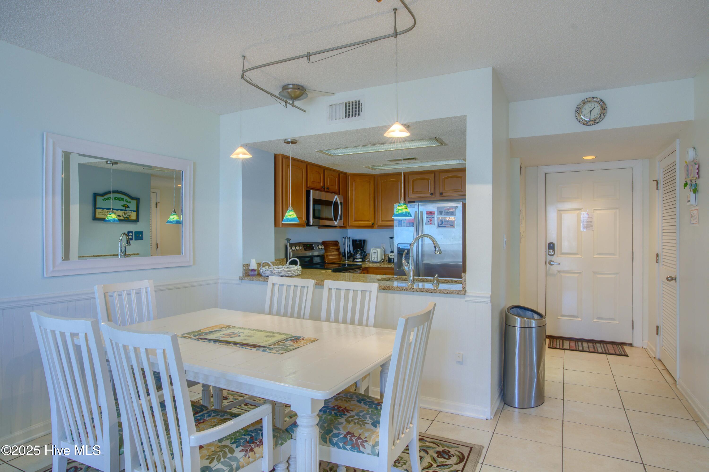 2000 New River Inlet Road, Unit 3303 North Topsail Beach, NC 28460 - Photo 12 of 28 3303 St. Regis - Interior - Edited_16