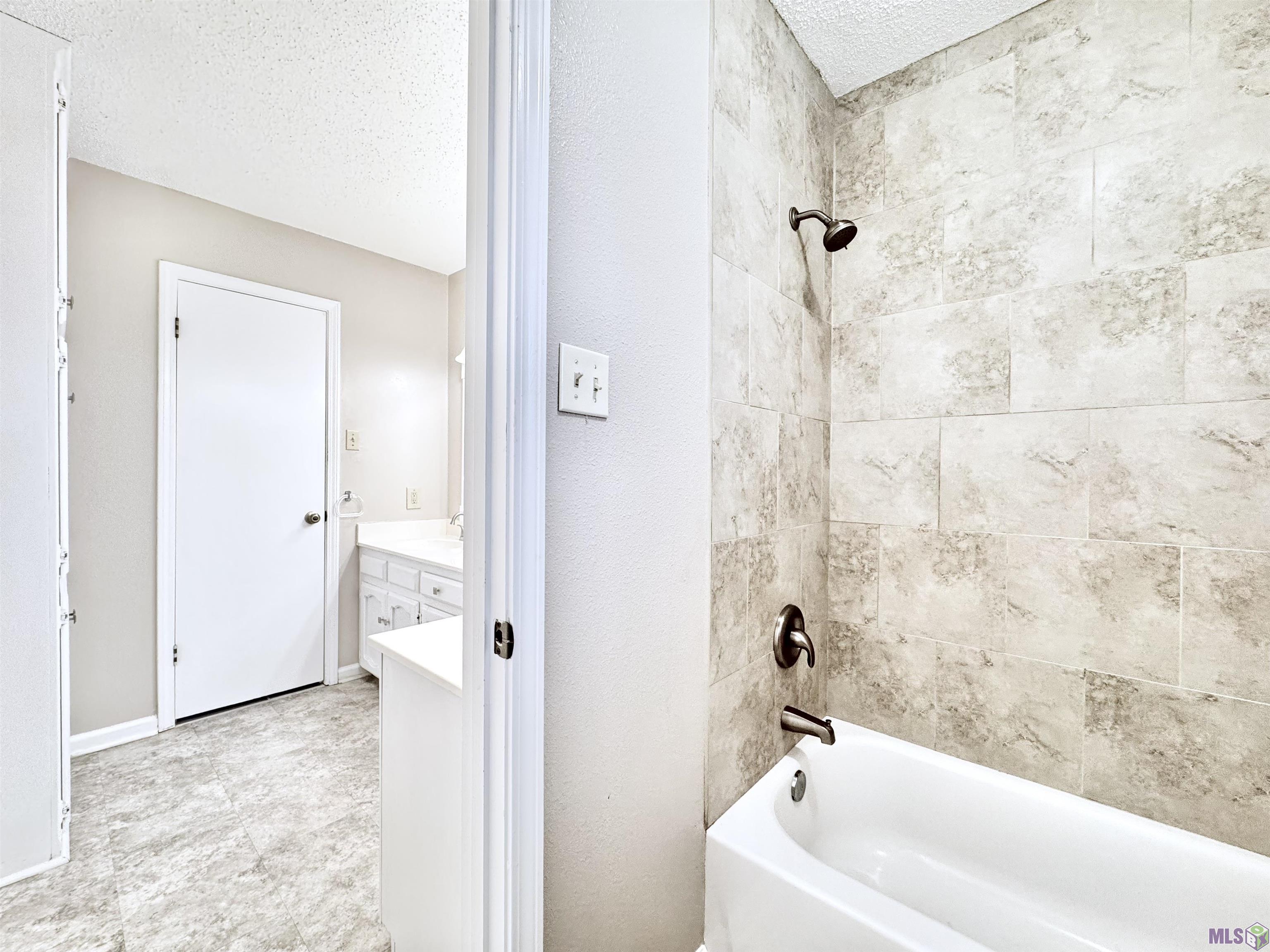 4738 Woodlyn Drive Baton Rouge, LA 70816 - Photo 19 of 34