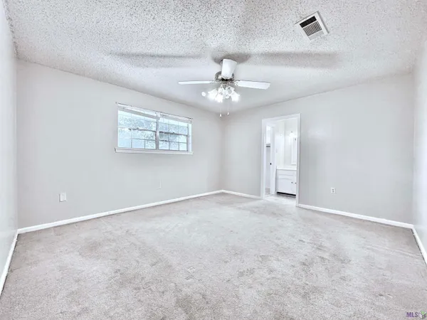 $1,800 | 4738 Woodlyn Drive, Baton Rouge, LA 70816