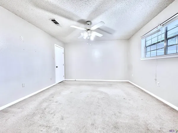 $1,800 | 4738 Woodlyn Drive, Baton Rouge, LA 70816