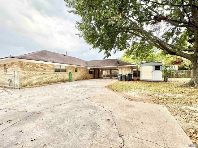 $1,950 | 4738 Woodlyn Drive, Baton Rouge, LA 70816