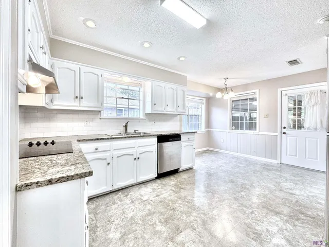 $1,950 | 4738 Woodlyn Drive, Baton Rouge, LA 70816