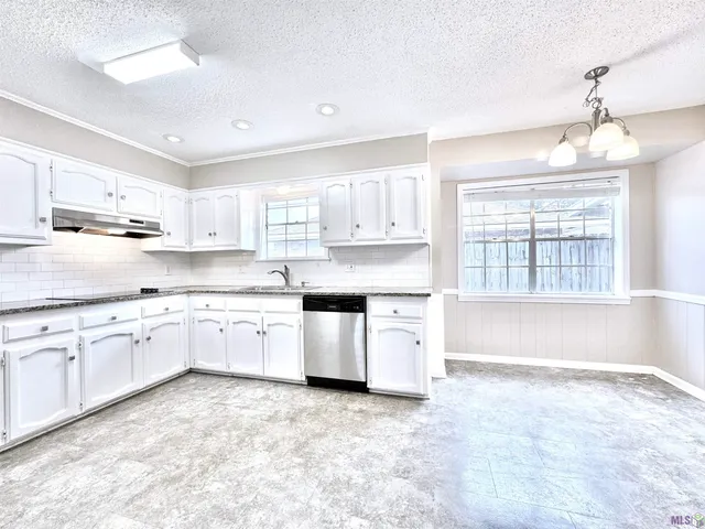 $1,950 | 4738 Woodlyn Drive, Baton Rouge, LA 70816